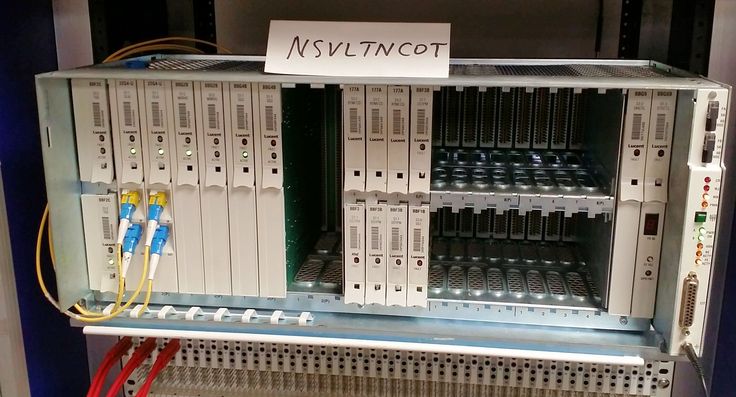Lucent Technologies circa 2000 DMM2000 multiplexer server rack for computer telephony and voice response